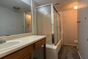 1723 Crest Grove Dr, Arlington, TX 76012 - Photo 10