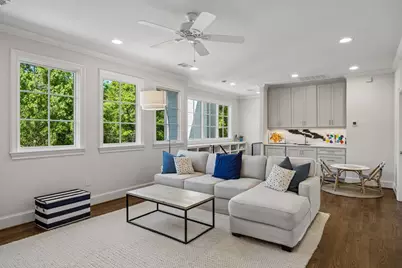 6717 Meadow Lake Avenue, Dallas, TX 75214 - Photo 30