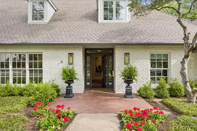 6717 Meadow Lake Avenue, Dallas, TX 75214 - Photo 1