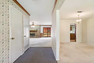 695 20th St NE, Paris, TX 75460 - Photo 8