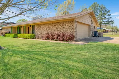 695 20th Street NE, Paris, TX 75460 - Photo 2