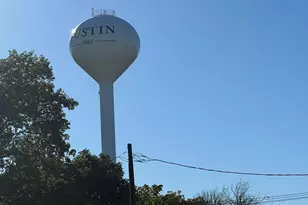 603 N Denton Ave, Justin, TX 76247 - Photo 26