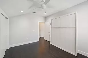 656 Bishop Heights Ln, Dallas, TX 75208 - Photo 20