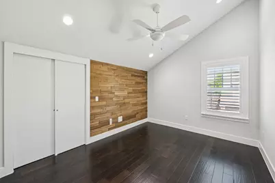 656 Bishop Heights Lane, Dallas, TX 75208 - Photo 16