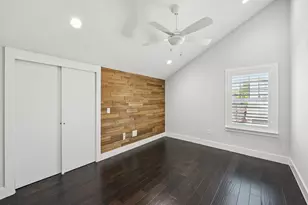 656 Bishop Heights Ln, Dallas, TX 75208 - Photo 16