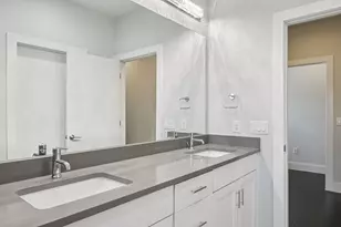 656 Bishop Heights Ln, Dallas, TX 75208 - Photo 22