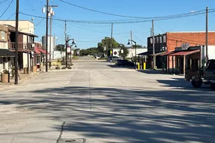 603 N Denton Ave, Justin, TX 76247 - Photo 14