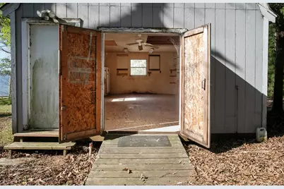 2781 Lake Breeze Drive, Chandler, TX 75758 - Photo 20