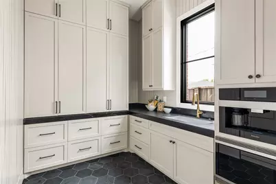 6834 Northridge Drive, Dallas, TX 75214 - Photo 14