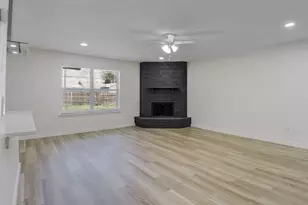 3813 Arnold Dr, Fort Worth, TX 76140 - Photo 2