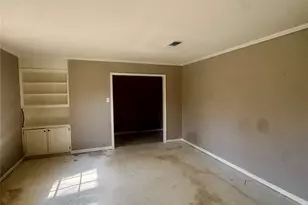 545 26th St SE, Paris, TX 75460 - Photo 2