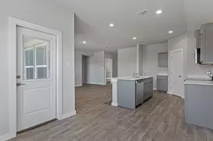 2816 Hawk Dr, Denton, TX 76205 - Photo 8