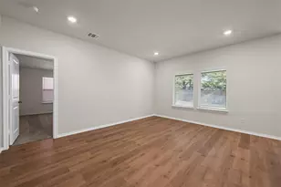 2313 N Montgomery St, Sherman, TX 75090 - Photo 8