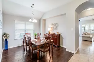 705 Lovebird Ln, Little Elm, TX 75068 - Photo 6