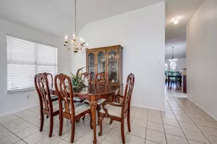 1707 Nightingale Ln, Corinth, TX 76210 - Photo 6