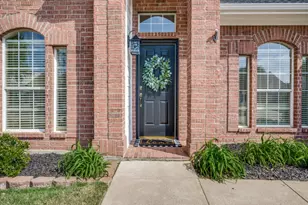 1707 Nightingale Ln, Corinth, TX 76210 - Photo 2