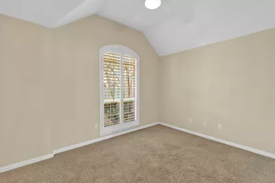 6705 Marie Weldon Court, Arlington, TX 76001 - Photo 18
