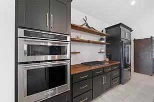 434 Sandstone Ct, Sunset, TX 76270 - Photo 10