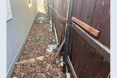 3116 6th Avenue, Fort Worth, TX 76110 - Photo 32