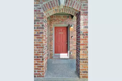 1701 S 12th Street #1204, Waco, TX 76706 - Photo 2