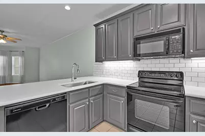 1701 S 12th Street #1204, Waco, TX 76706 - Photo 8