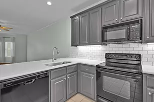 1701 S 12th St, Waco, TX 76706 - Photo 8