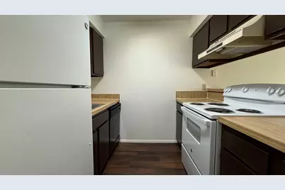 410 Bryan Street #10, Denton, TX 76201 - Photo 4