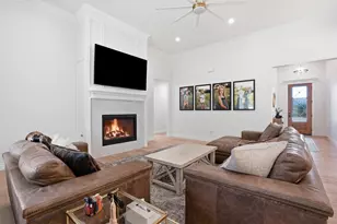 305 Glade Valley Rd, Azle, TX 76020 - Photo 8