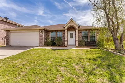 725 Redwing Drive, Saginaw, TX 76131 - Photo 1
