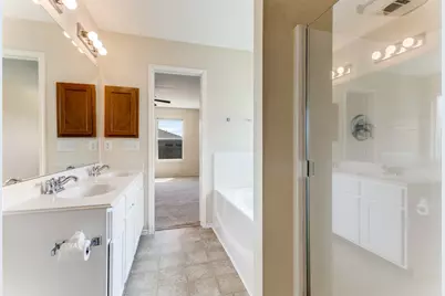 725 Redwing Drive, Saginaw, TX 76131 - Photo 16