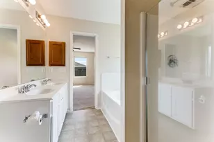 725 Redwing Dr, Saginaw, TX 76131 - Photo 16