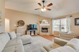 2010 Sword Fish Dr, Mansfield, TX 76063 - Photo 6