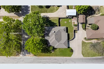 301 Raintree Drive, Highland Village, TX 75077 - Photo 6