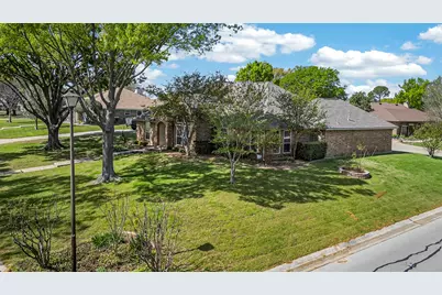301 Raintree Drive, Highland Village, TX 75077 - Photo 2