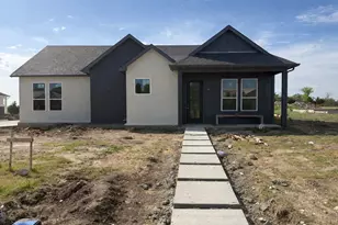 1126 Gannon Ln, DeSoto, TX 75115 - Photo 2