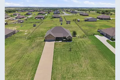 8600 County Road 1229, Godley, TX 76044 - Photo 36