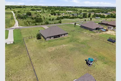8600 County Road 1229, Godley, TX 76044 - Photo 32