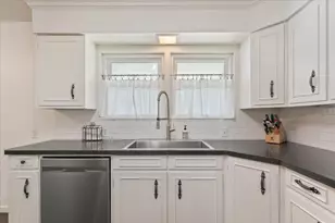 721 Greer St, Waco, TX 76710 - Photo 12