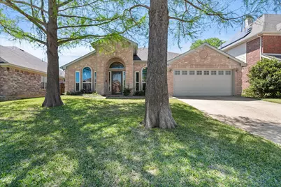 1202 Angel Fire Lane, Arlington, TX 76001 - Photo 1