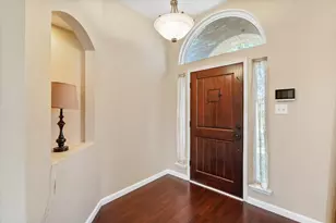 1202 Angel Fire Ln, Arlington, TX 76001 - Photo 2