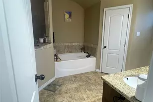 1224 Eagle Lake Dr, Azle, TX 76020 - Photo 16