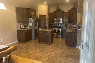 1224 Eagle Lake Dr, Azle, TX 76020 - Photo 2