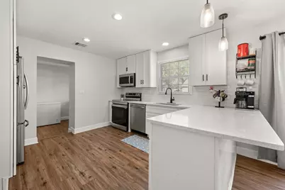 1204 Maxfield Street, Waco, TX 76705 - Photo 6