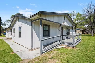 105 E Park St, Little Elm, TX 75068 - Photo 10