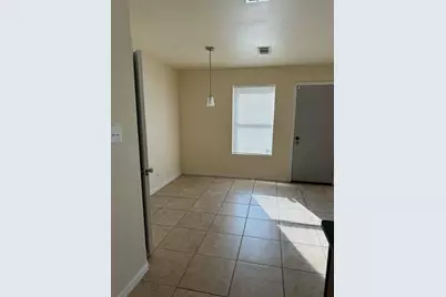 512 Bellevue Lane, Arlington, TX 76012 - Photo 6