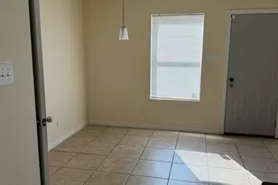 512 Bellevue Ln, Arlington, TX 76012 - Photo 6