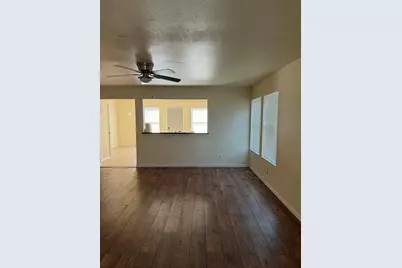 512 Bellevue Lane, Arlington, TX 76012 - Photo 8