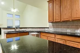 9033 Portage Ln, Plano, TX 75024 - Photo 12