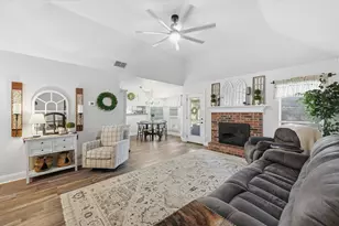 1329 Ridge Dr, Midlothian, TX 76065 - Photo 4