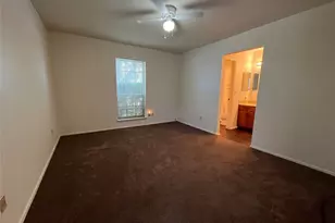 1435 Brook Meadow Cir, Lancaster, TX 75134 - Photo 6